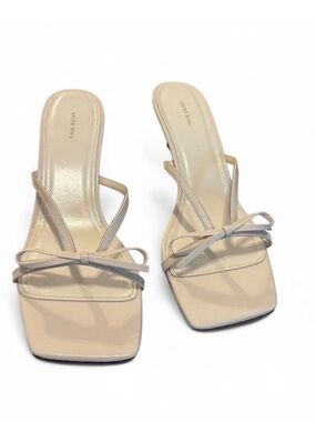 ISO Anine Bing - Jackie Kitten Heels in Bone Crinkle Patent Leather - Size 36